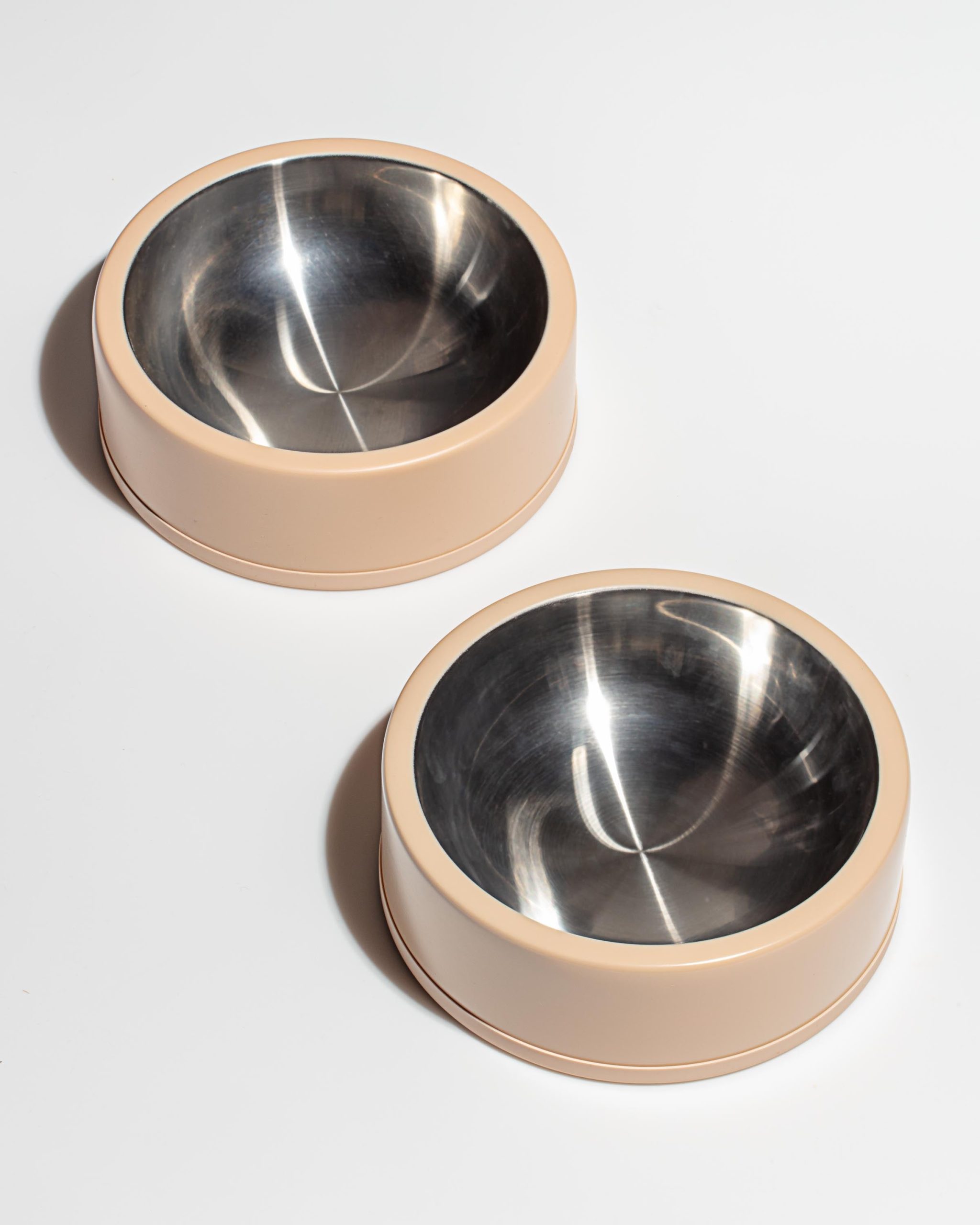 WO_VM_Bowl_Tan_Product_02_Web_d46bb416-362f-489a-9d54-71b35557edb9.jpg