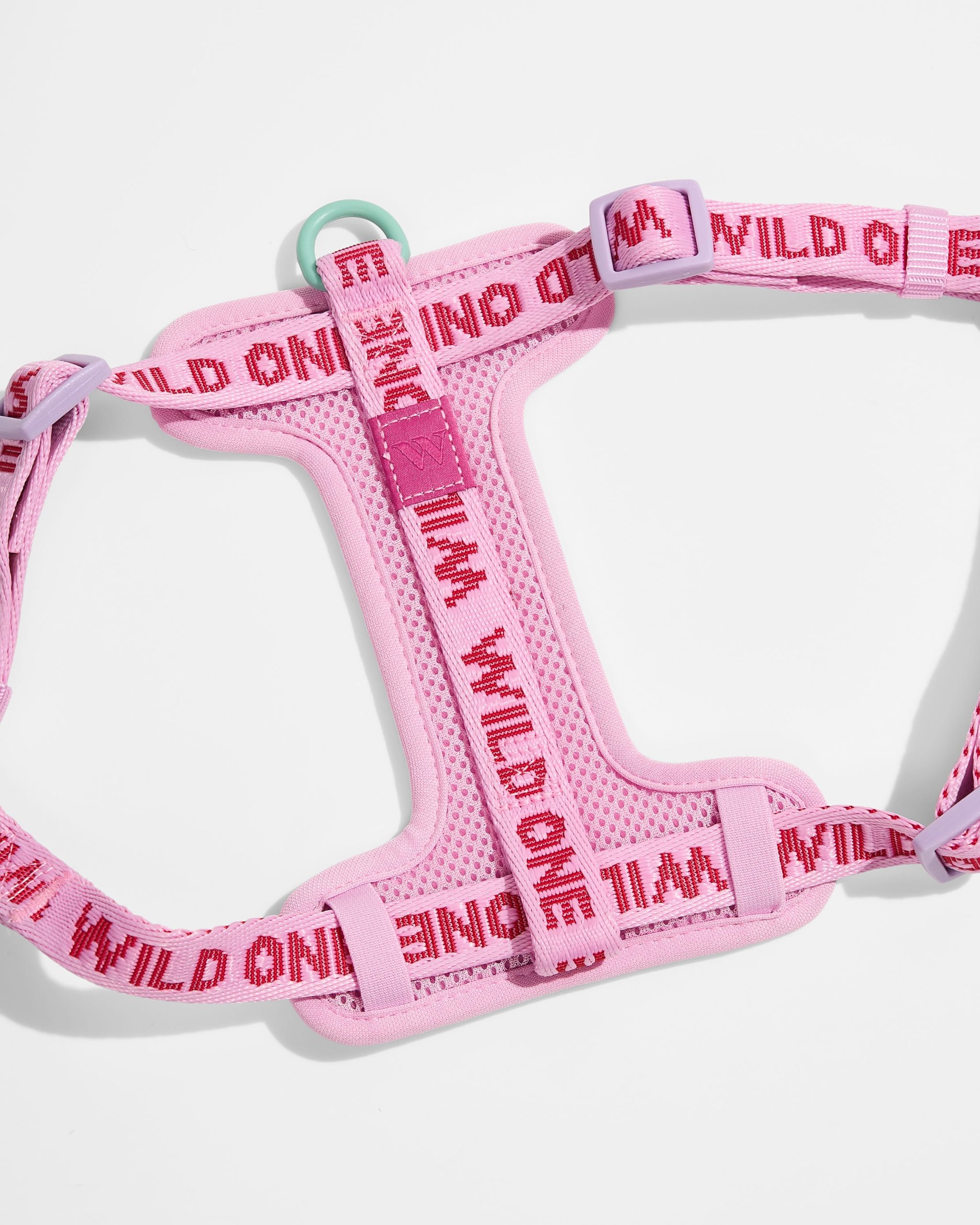 WO_VM_StepInHarness_Bubblegum_AirCollection_PDP_04_4x5_Web.jpg