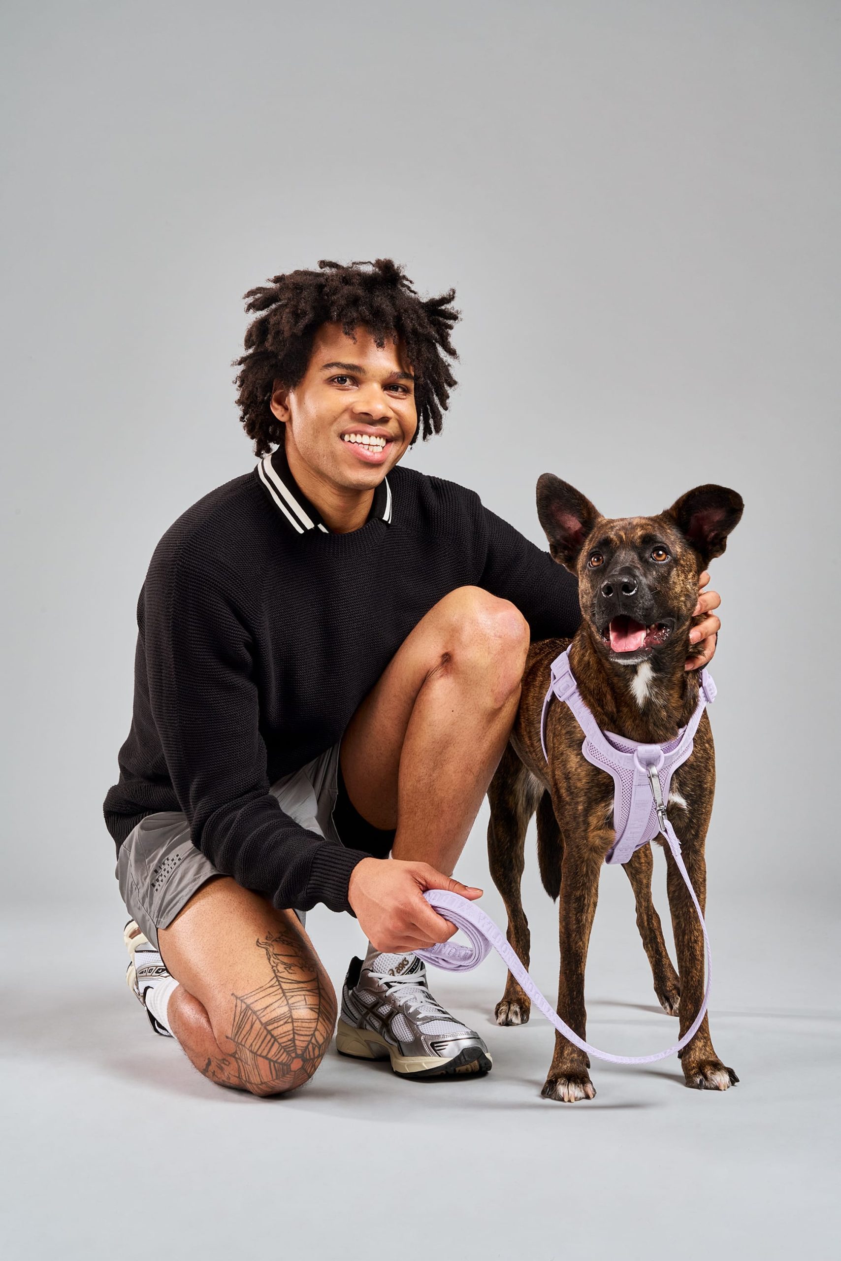 WO_VM_StepInHarness_Leash_Lilac_AirCollection_Campaign_04_2x3_Web_1.jpg