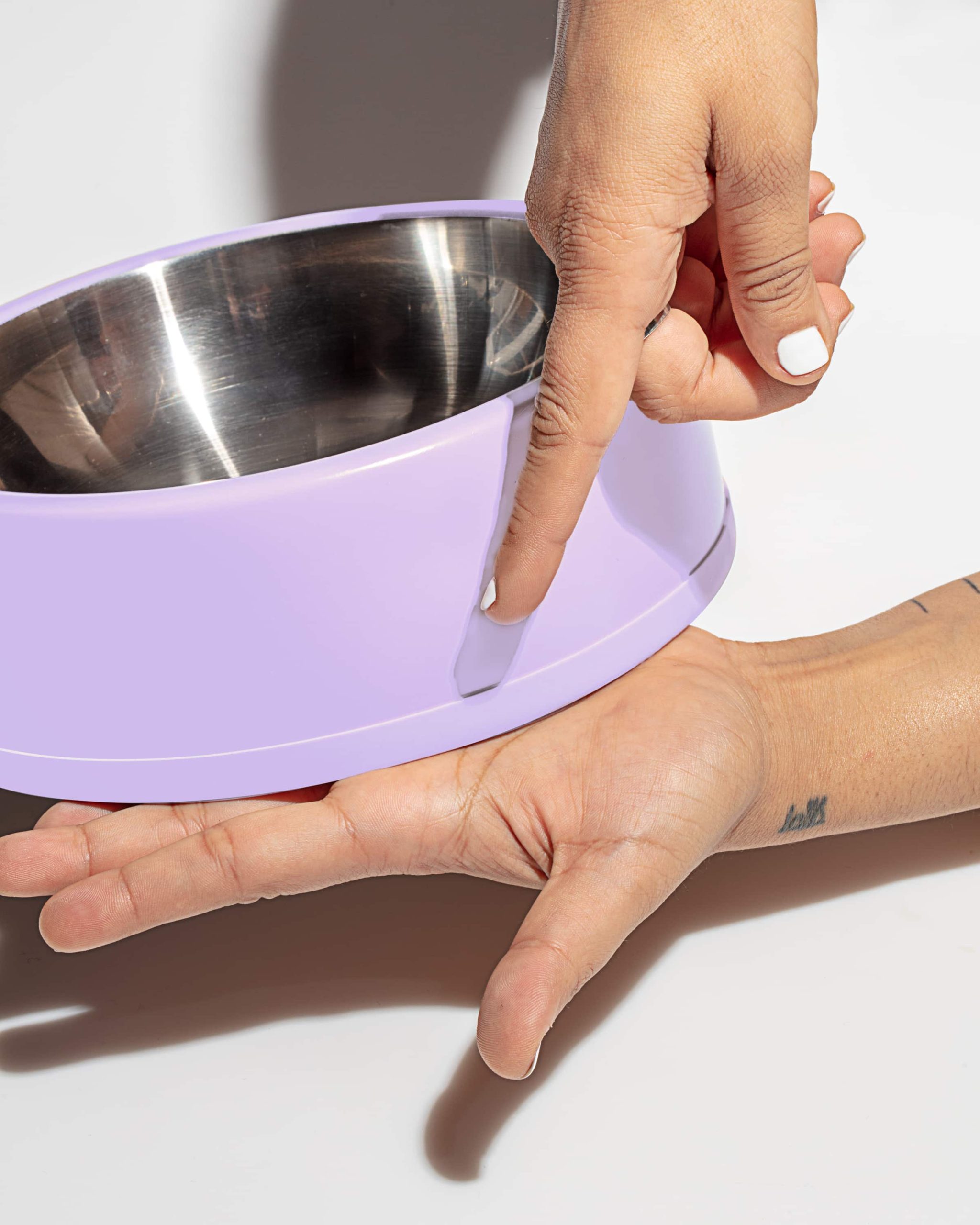 WO_VM_Studio_PDP_Bowl_Lilac_03_4x5_Web_7fec83d6-9f13-40ff-b965-293cd46056a4.jpg