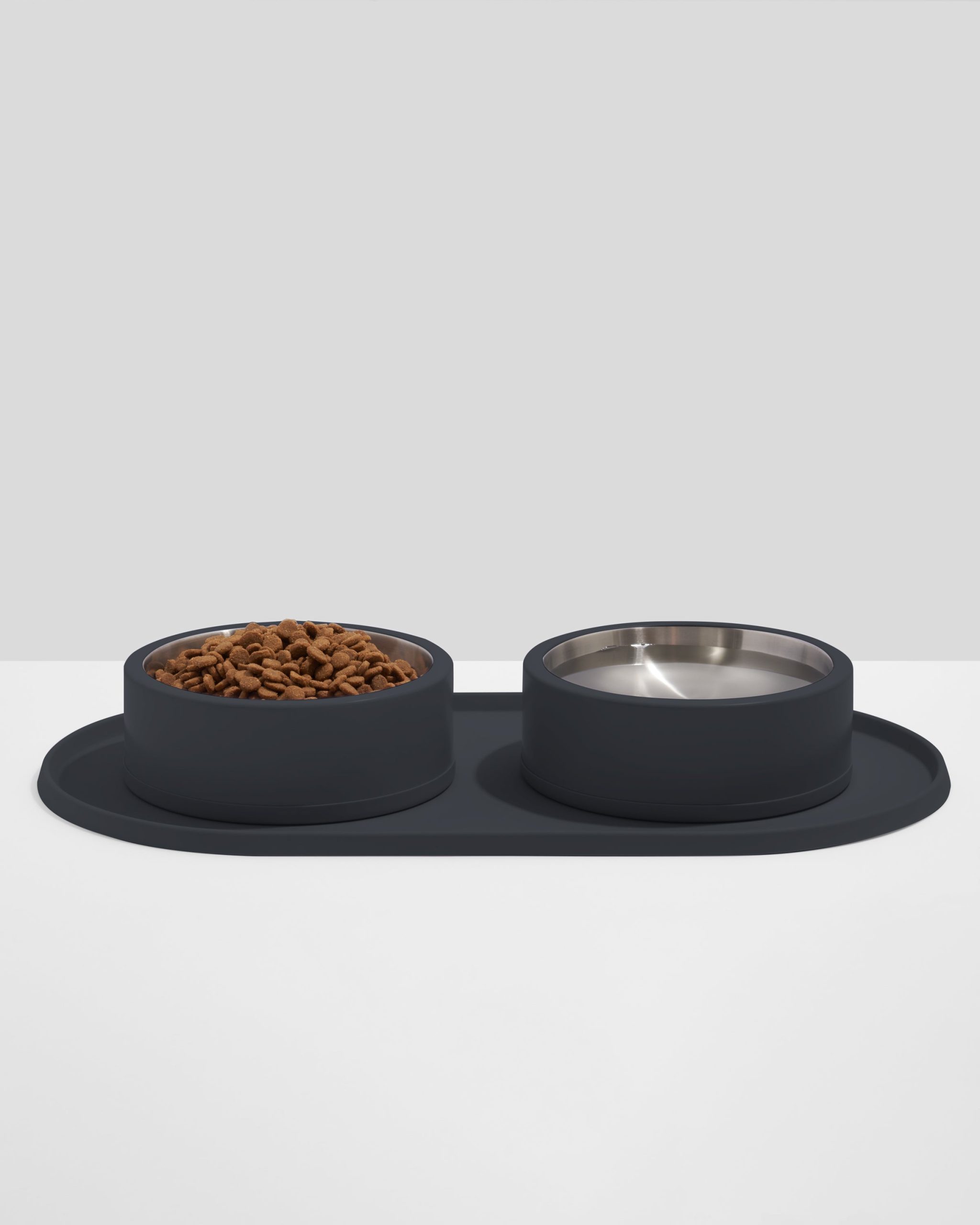 WO_VM_Studio_PDP_Home_Placemat_Black_06_4x5_Web_1.jpg