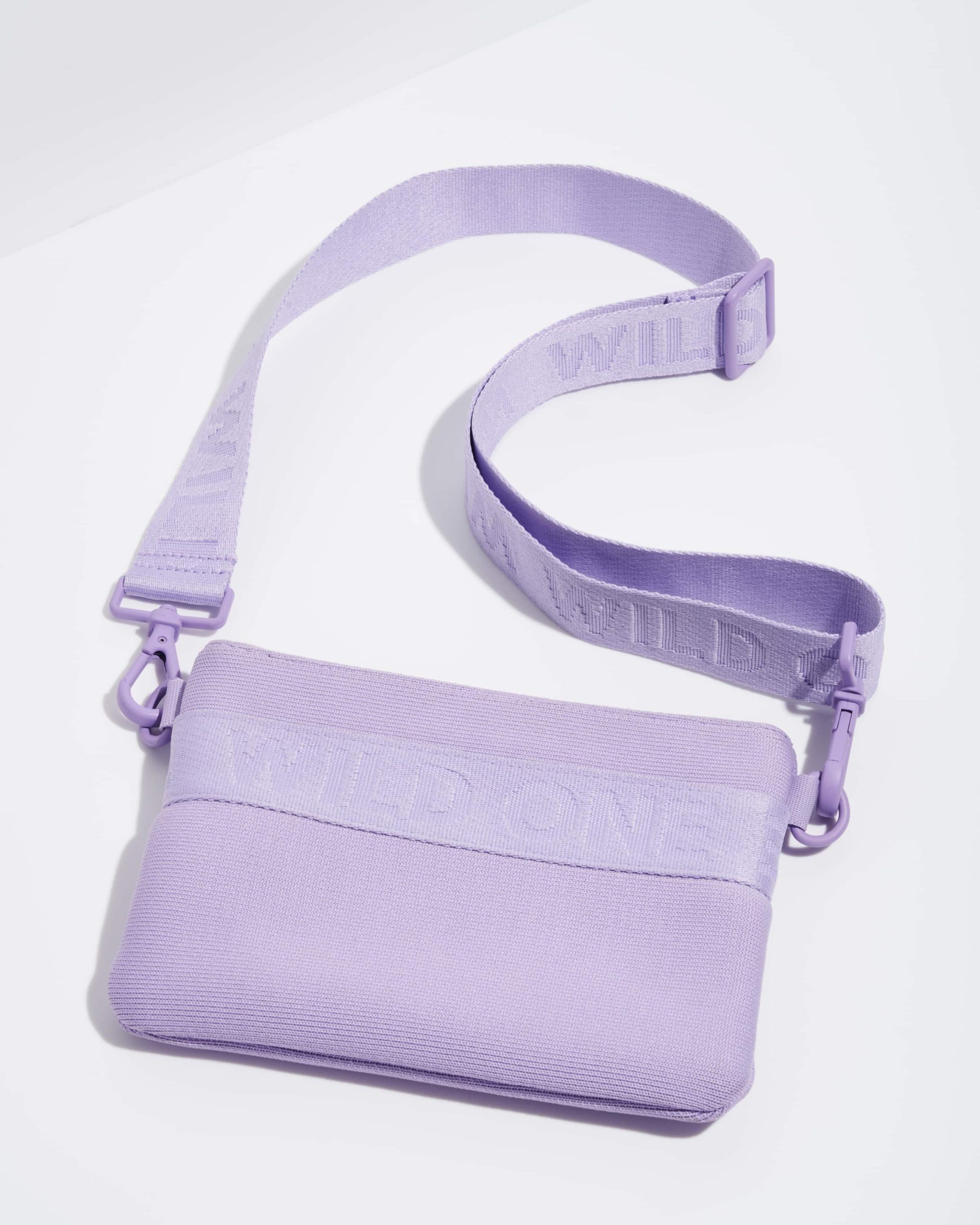 WO_VM_Studio_TreatPouch_Lilac_02_4x5_Web.jpg