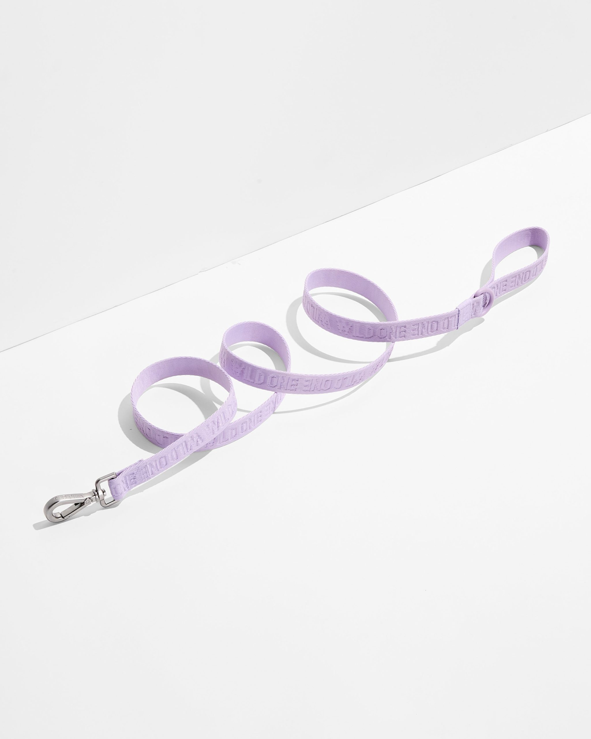 WO_VM_WovenLeash_Lilac_AirCollection_PDP_01_4x5_Web.jpg